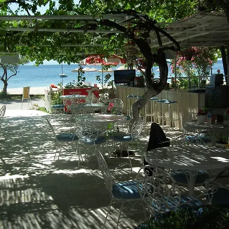 Eker Bermuda Hotell