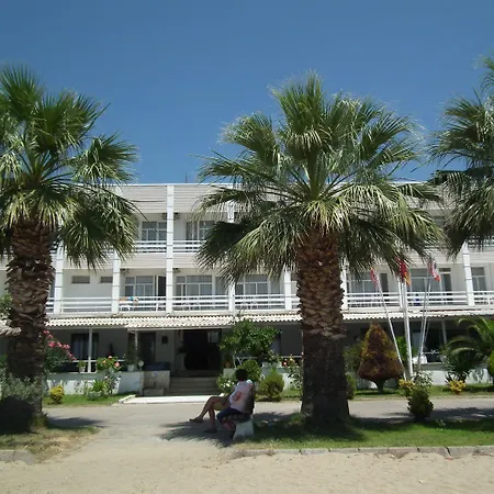 Eker Bermuda 2*