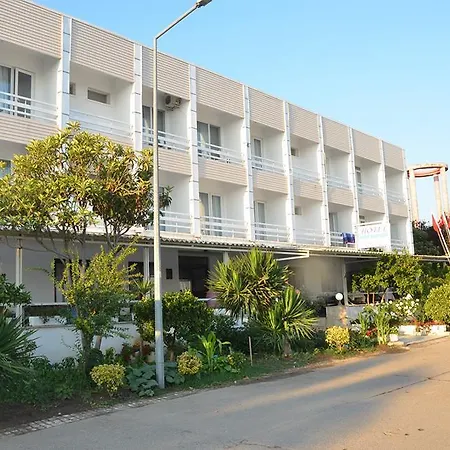 Eker Bermuda 2* Erdek