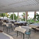Eker Bermuda 2*