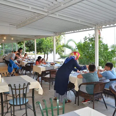 מלון Eker Bermuda ארדק