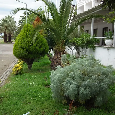 מלון Eker Bermuda ארדק