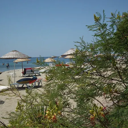 מלון Eker Bermuda 2*