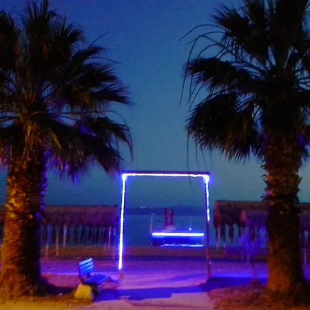 מלון Eker Bermuda