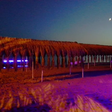 מלון Eker Bermuda