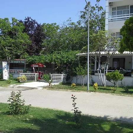 מלון Eker Bermuda ארדק