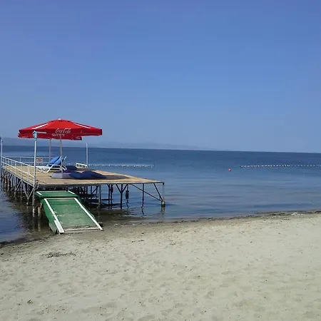 מלון Eker Bermuda 2*